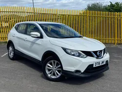 White Used 2016 Nissan Qashqai Acenta SUV | £7,790 (Good price)