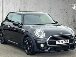 Black Used 2019 Mini Cooper Hatch Hatchback | £14,899 (Fair price)