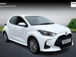 Used 2025 Toyota Yaris Hybrid Hatchback | £19,184 (Good price)