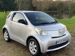 Silver Used 2009 Toyota iQ Hatchback | £2,295 (Fair price)