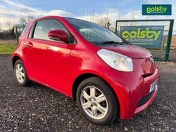 Red Used 2010 Toyota iQ Hatchback | £2,795 (Fair price)