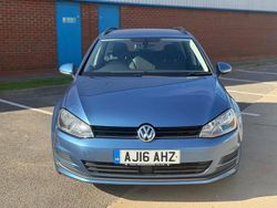 Blue Used 2016 VW Golf VII SE Estate | £2,999 (Fair price)