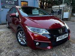 Red Used 2016 Honda Civic SE Plus Hatchback | £4,995 (Good price)