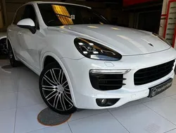 White Used 2014 Porsche Cayenne SUV | £17,950 (Expensive)