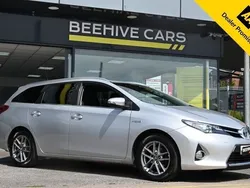 Silver Used 2014 Toyota Auris Hybrid Estate | £7,550 (Good price)