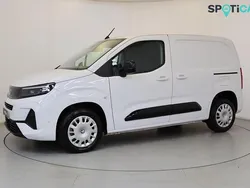 White Used 2024 Vauxhall Combo S MPV | £15,499 (Fair price)