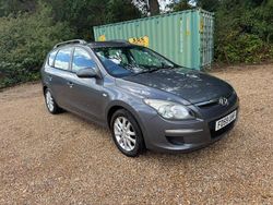 Grey Used 2010 Hyundai i30 Comfort Estate | £2,350 (Fair price)