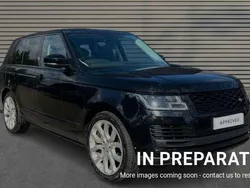 Metallic black Used 2019 Land Rover Range Rover Vogue SE SUV | £37,947 (Fair price)