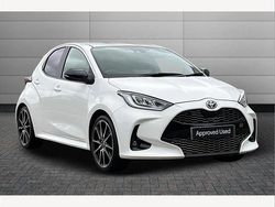 Pure white Used 2023 Toyota Yaris Hybrid Sport Hatchback | £18,750 (Fair price)