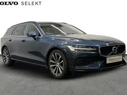 Blue Used 2021 Volvo V60 Momentum Estate | £21,500 (Good price)