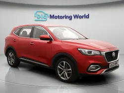 Red Used 2022 MG HS Excite SUV | £15,600 (Fair price)