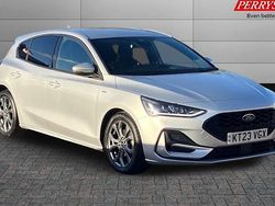 Used 2025 Ford Focus ST-Line Hatchback | £16,463 (Good price)