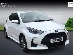 White Used 2023 Toyota Yaris Hybrid Hatchback | £17,677 (Fair price)