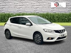 White Used 2016 Nissan Pulsar Visia Hatchback | £4,995 (Fair price)