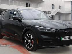 Black Used 2022 Ford Mustang Mach-E Extended Range SUV | £29,495 (Fair price)