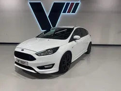 White Used 2017 Ford Focus ST-Line Hatchback | £10,375 (Fair price)
