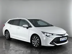 White Used 2022 Toyota Corolla Design Estate | £20,450 (Fair price)