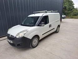 White Used 2015 Vauxhall Combo MPV | £3,995 (Fair price)