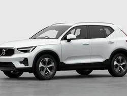 Crystal white New 2025 Volvo XC40 Core SUV | £38,185