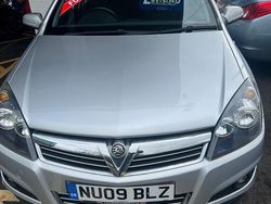 Silver Used 2009 Vauxhall Astra Hatchback | £1,895 (Fair price)