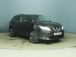 Black Used 2016 Nissan Qashqai Tekna SUV | £10,895 (A bit pricey)