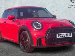 Chili red Used 2023 Mini Cooper Premium Hatchback | £19,475 (Fair price)