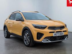 Yellow Used 2024 Kia Stonic 4 SUV | £19,250 (Fair price)