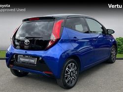 Blue Used 2020 Toyota Aygo X-clusiv Hatchback | £10,765 (Fair price)