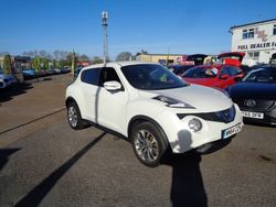 White Used 2014 Nissan Juke Tekna SUV | £6,495 (A bit pricey)