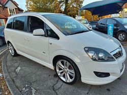 White Used 2011 Vauxhall Zafira SRi MPV | £2,495 (Fair price)