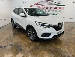 White Used 2019 Renault Kadjar Iconic SUV | £11,499 (Fair price)