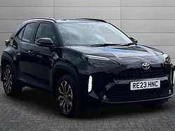 Black Used 2023 Toyota Yaris Cross Design SUV | £21,995 (Fair price)