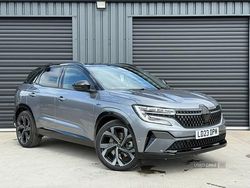 Grey/black Used 2023 Renault Austral Iconic Esprit Alpine SUV | £25,495 (Good price)