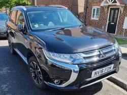 Black Used 2016 Mitsubishi Outlander P-HEV SUV | £9,388 (Fair price)