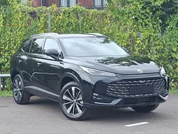 Black New 2025 MG HS SE SUV | £22,498 (Fair price)