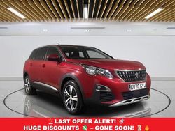 Red Used 2021 Peugeot 5008 Allure MPV | £15,249 (Good price)