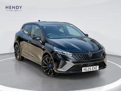 Diamond black New 2025 Renault Clio V Esprit Alpine Hatchback | £21,199 (Fair price)