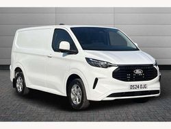 White Used 2024 Ford Transit Custom Limited Van | £26,274 (Fair price)