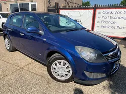 Blue Used 2009 Vauxhall Astra Hatchback | £950 (Fair price)