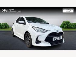 White Used 2023 Toyota Yaris Hybrid Design Hatchback | £18,590 (Fair price)