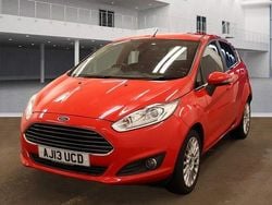 Red Used 2013 Ford Fiesta Titanium Hatchback | £5,499 (Fair price)