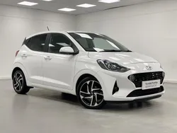 White Used 2020 Hyundai i10 Premium Hatchback | £12,995 (Fair price)