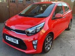 Red Used 2022 Kia Picanto Hatchback | £13,995 (Fair price)