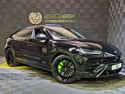 Black Used 2019 Lamborghini Urus SUV | £146,995 (Expensive)