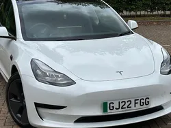 Used 2021 Tesla Model 3 Standard Range Sedan | £16,495 (Expensive)