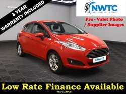 Red Used 2015 Ford Fiesta Zetec Hatchback | £5,795 (Fair price)