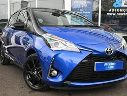 Blue/black Used 2017 Toyota Yaris Hatchback | £9,000 (Fair price)
