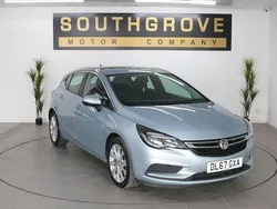 Silver Used 2017 Vauxhall Astra Hatchback | £6,989 (Fair price)