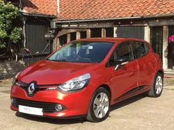 Red Used 2013 Renault Clio IV Dynamique Hatchback | £3,700 (Fair price)