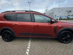 Brown Used 2024 Dacia Jogger Extreme MPV | £23,102 (Fair price)